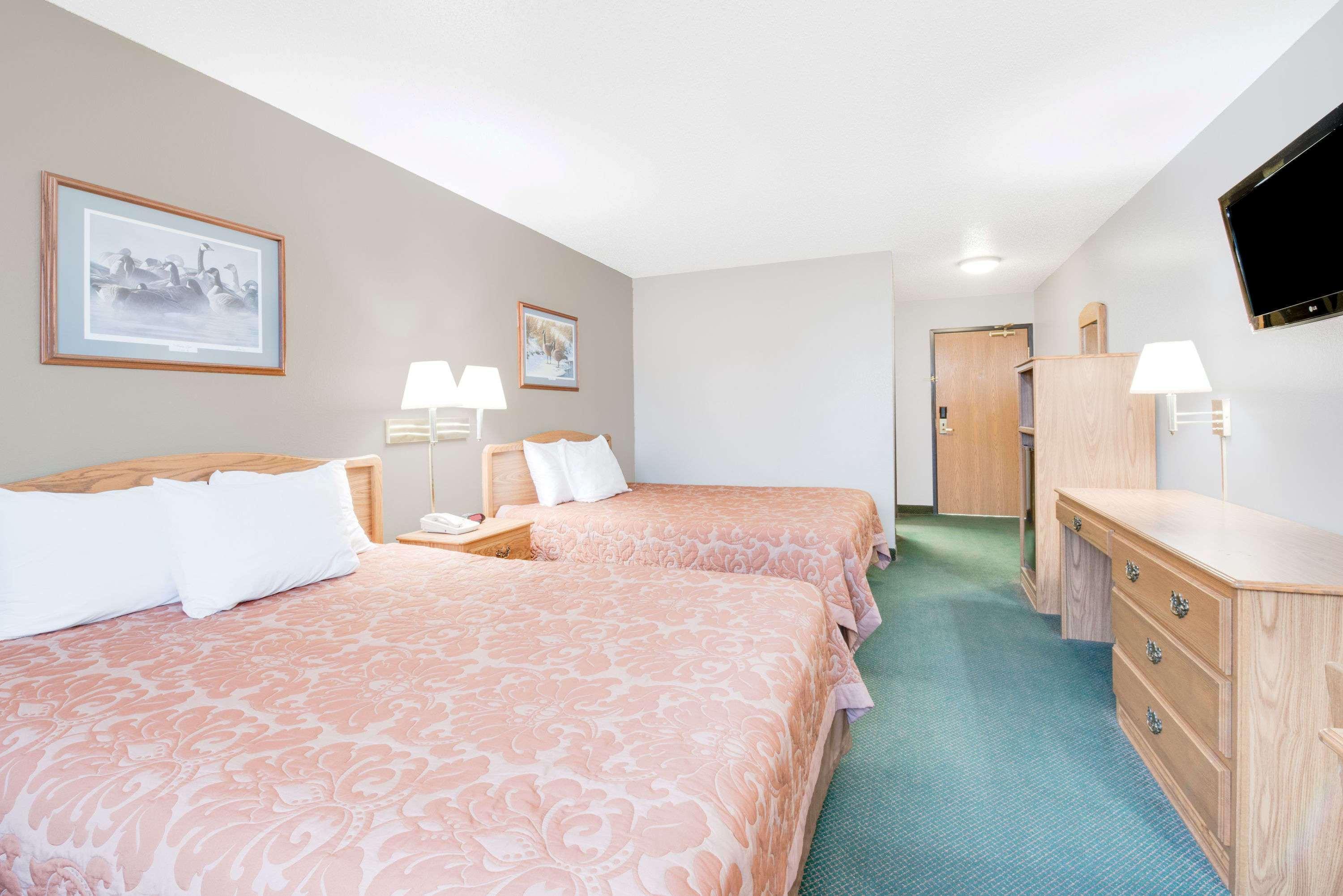Super 8 By Wyndham Sisseton Motel Exterior foto